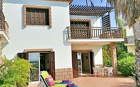 Larnaka Beach House 3